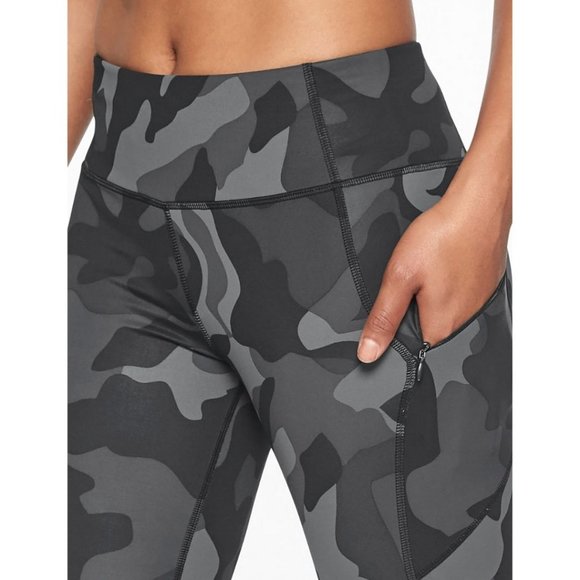 Athleta Camo Contender 7/8 Training Tight Black Grey Size XXS - Picture 2 of 11